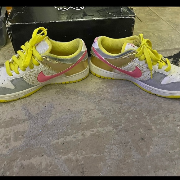 Nike dunk low 6.0 yellow pink gold size 8.0 - Picture 4 of 9